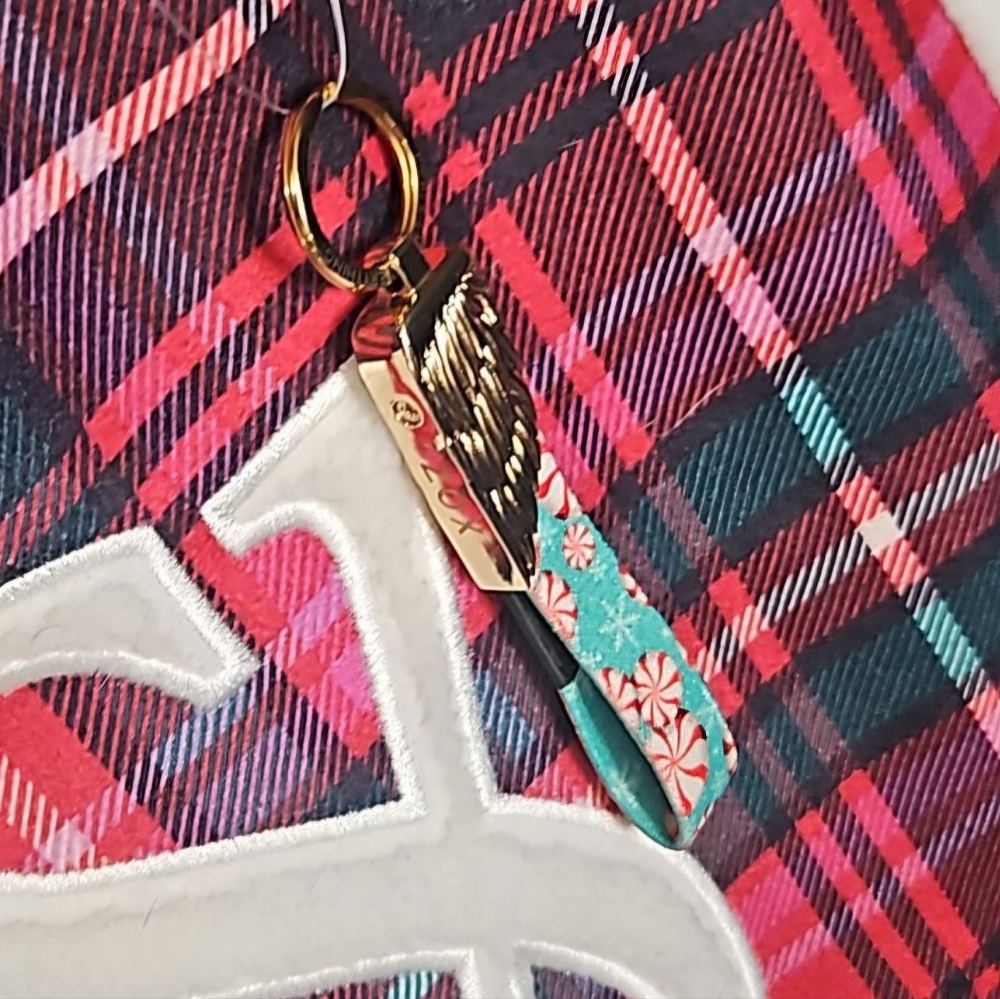 ZOX GOLD ANGEL WING ZOXLOX #1396 ADVENT COLLECTIBLE KEYCHAIN FOR ZOX WRISTBAND - Picture 2 of 9